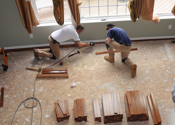 new-flooring-let-the-professionals-handle-it